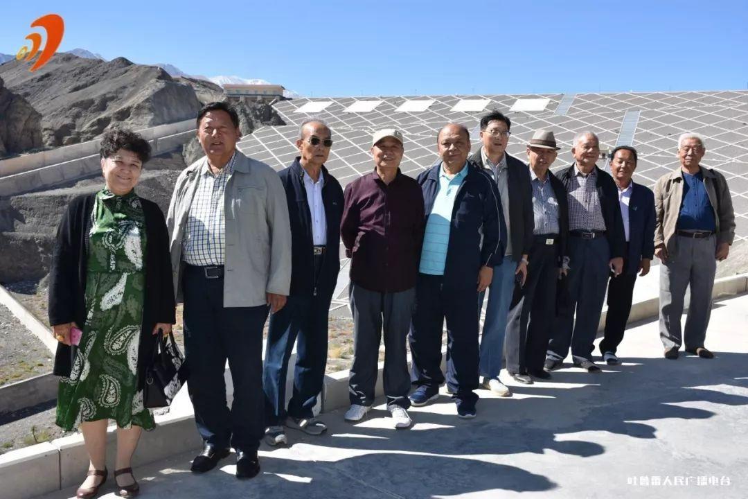 别人送我东西我给了妈妈怎么跟别人说？